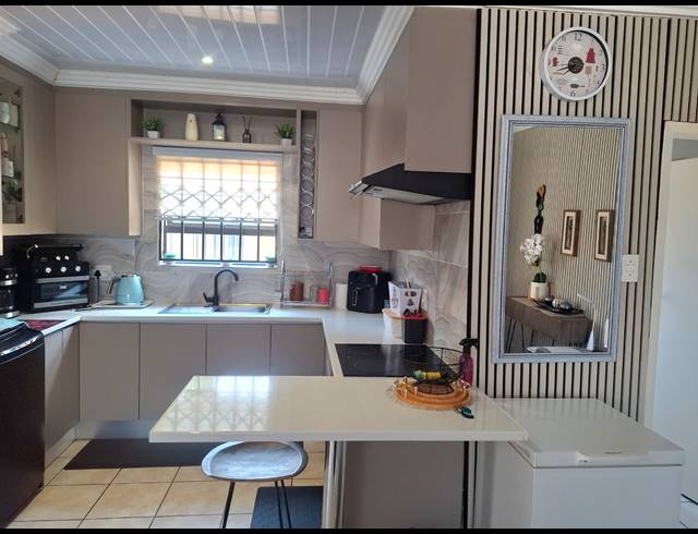 2 BEDROOM HOUSE FOR SALE IN GLEN HARVIE